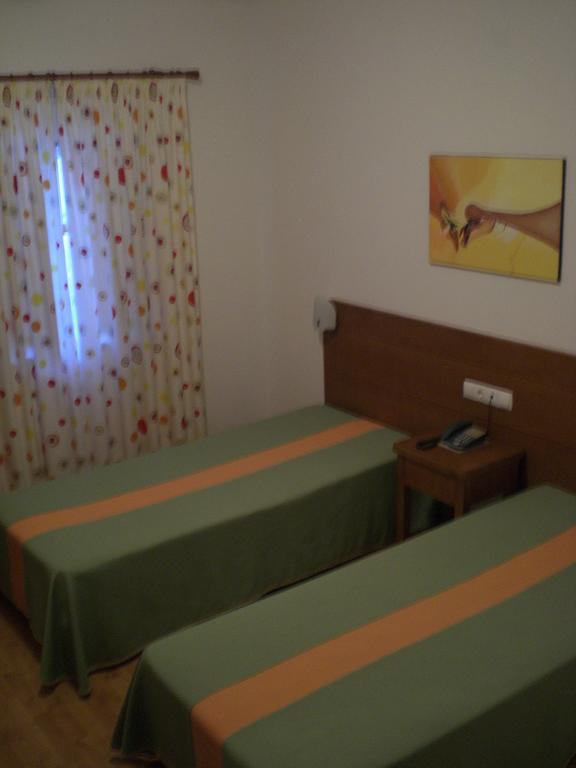 Hotel Pulo Do Lobo Serpa Zimmer foto